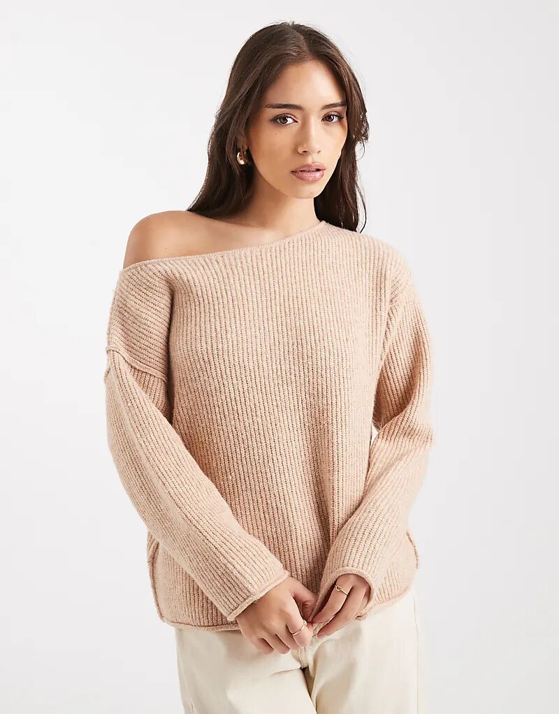 

Асимметричный, свободный, уютный трикотажный джемпер Miss Selfridge цвета верблюжьей шерсти с открытыми плечами