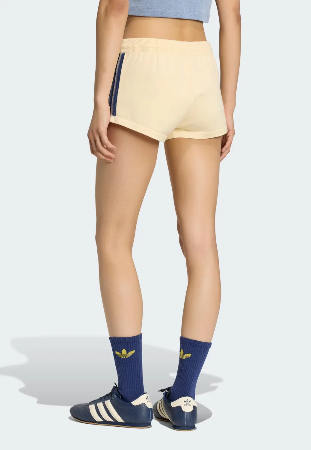 Шорты Adidas Originals Regular бежевого цвета — фото 3