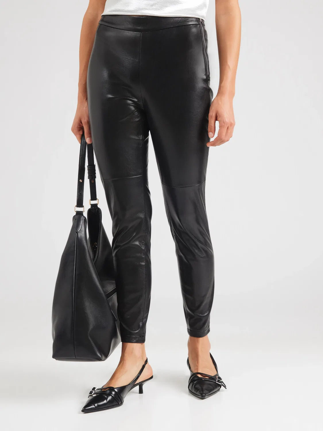 Брюки Boss Slim fit Taskin черного цвета — фото 2