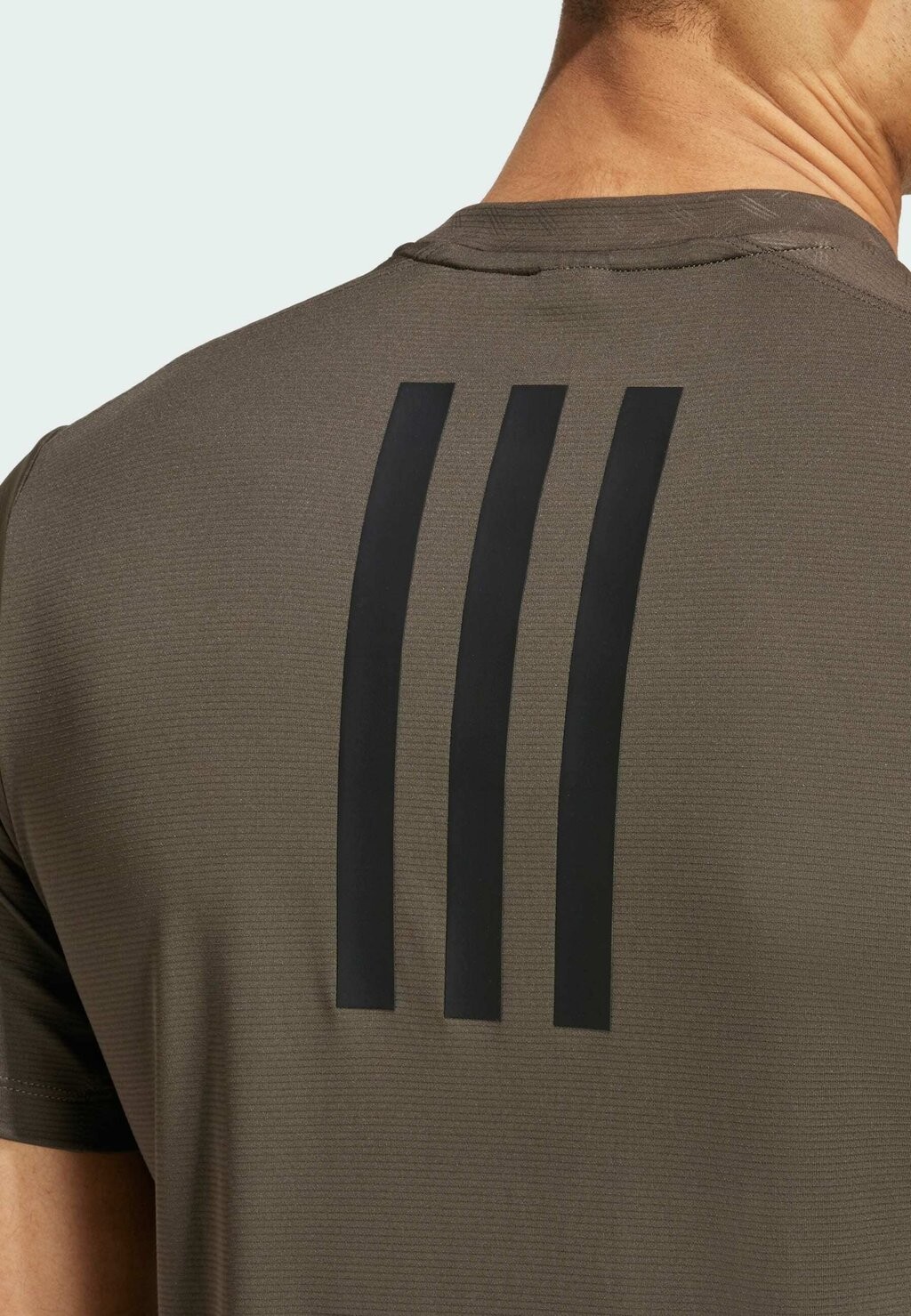 

Спортивная футболка Power Workout adidas Performance, тени оливково-черного цвета