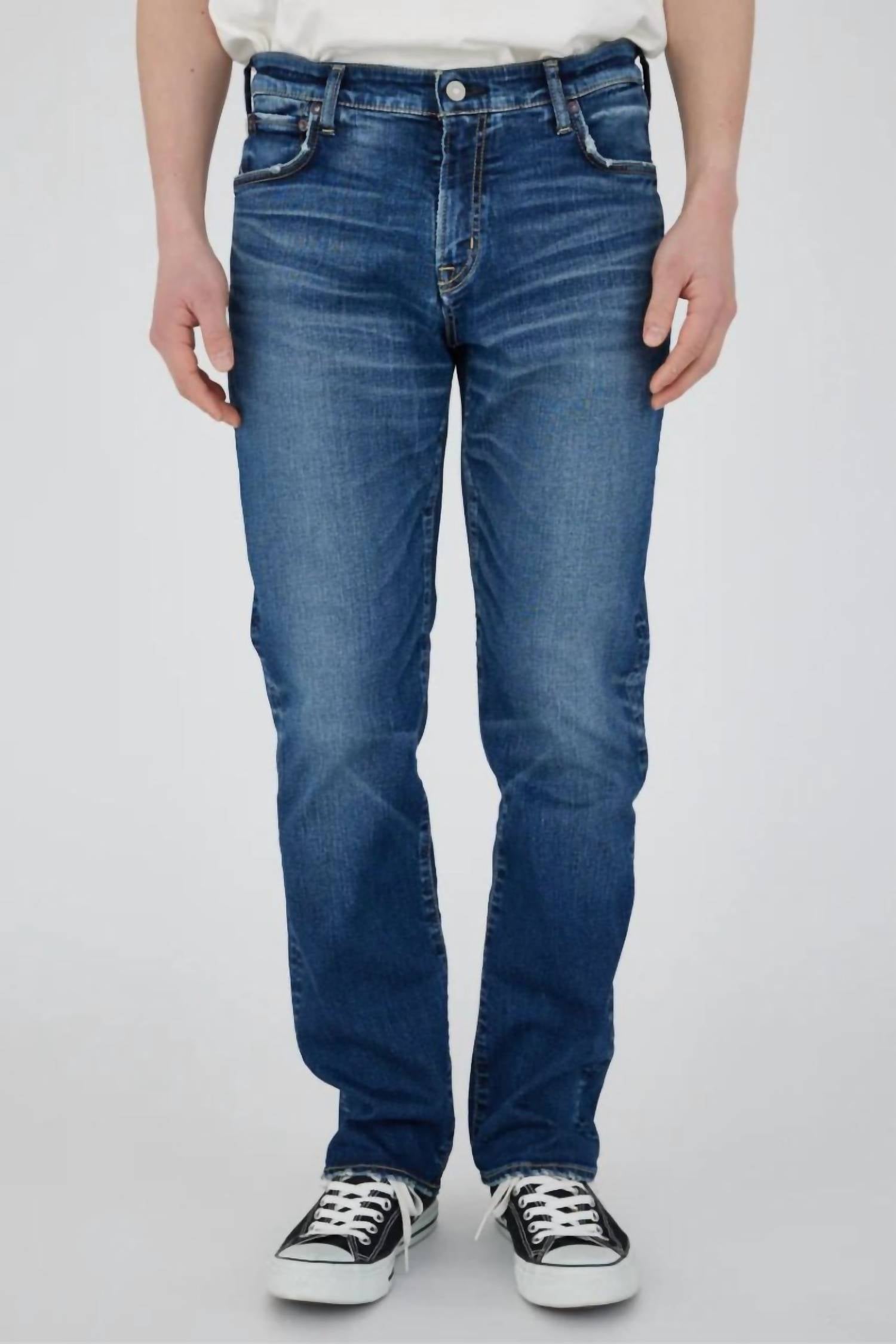 

Джинсы Chareston Slim Straight темно-синего цвета Moussy
