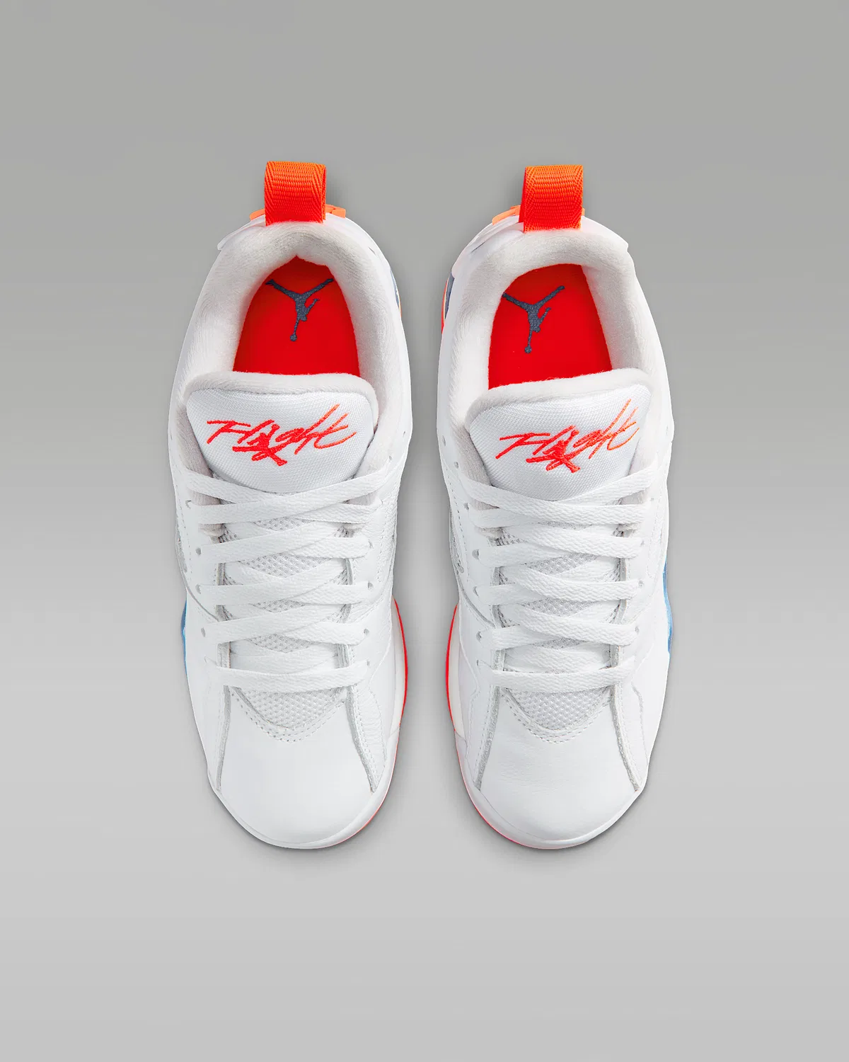 Кроссовки Big Kids' Air Jordan MVP 92, White/Vast Grey/Game Royal/Infrared 23 — фото 4