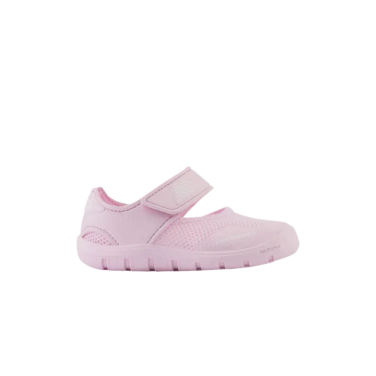

Кроссовки New Balance 208v2 Hook & Loop Sandal Toddler Wide, розовый