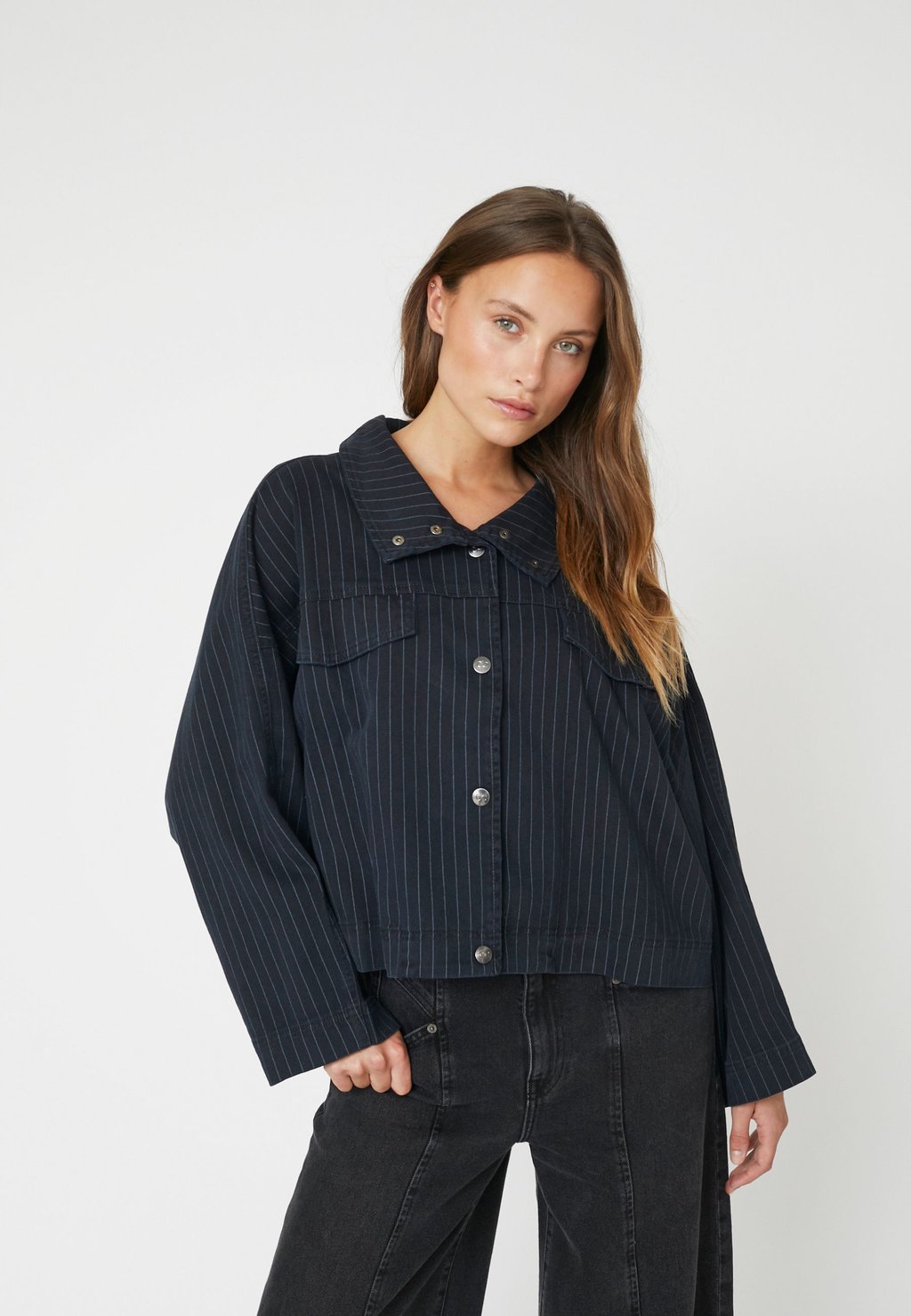 

Джинсовая куртка PINCC WIDE BOX JACKET Co'couture, черный