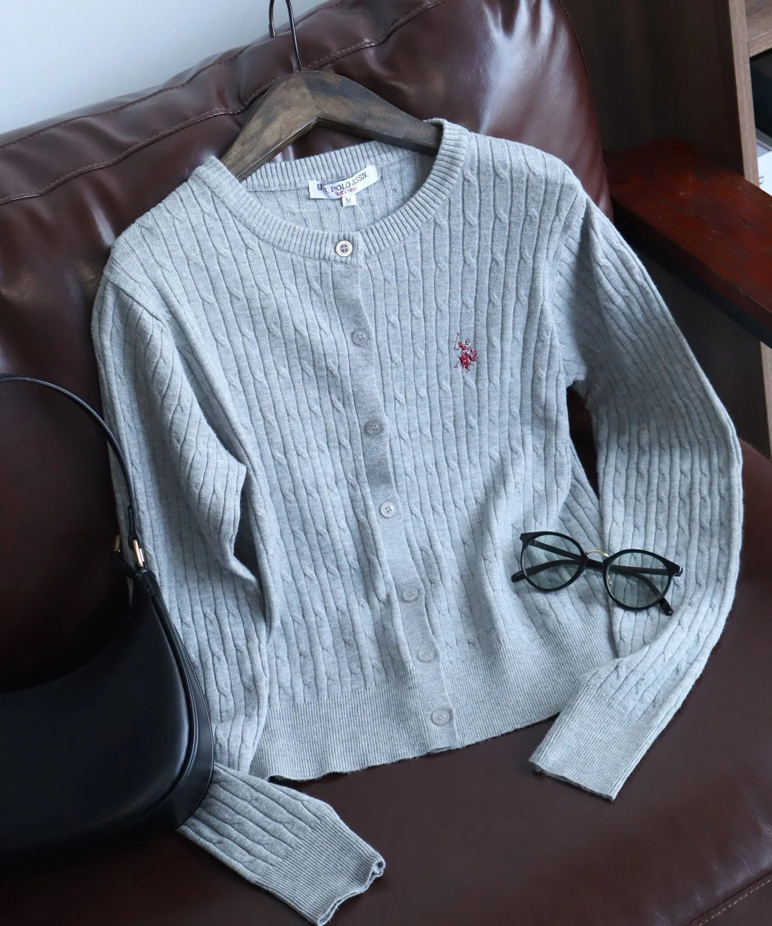 【US POLO ASSN.】Кардиган/свитер с круглым вырезом и вышитым логотипом