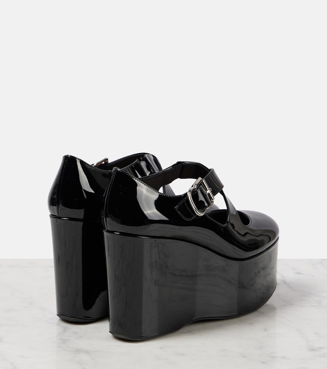 Туфли на танкетке из лакированной кожи Criss Cross Alaïa, Noir — фото 2