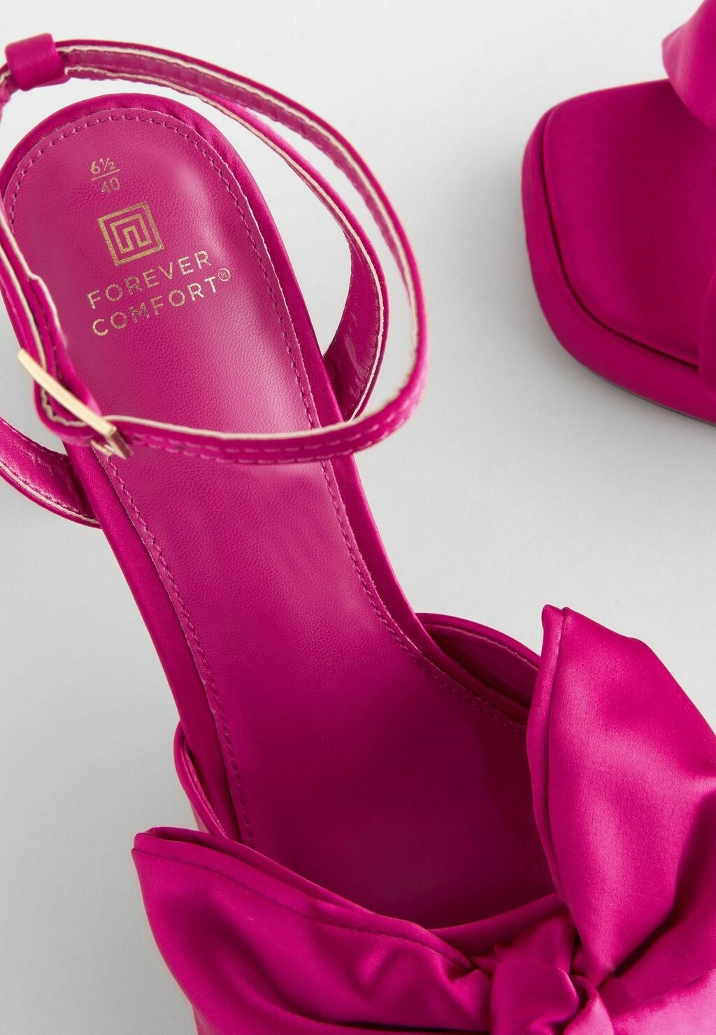 

Босоножки на платформе FOREVER COMFORT Next, розовый