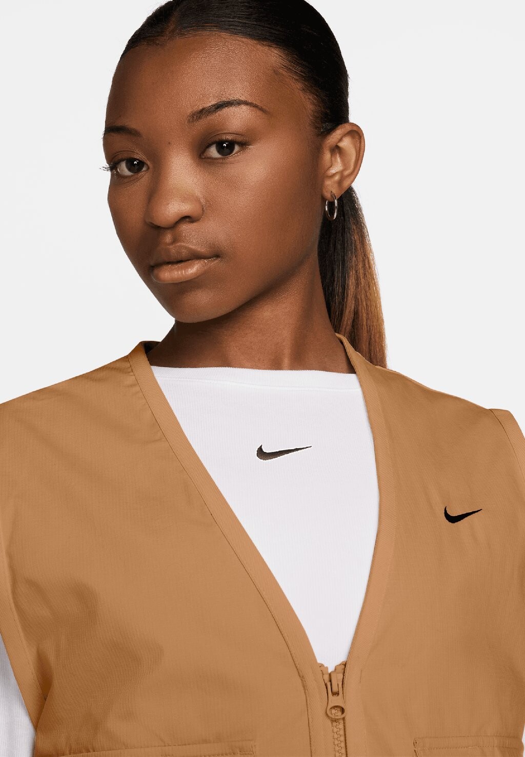 Жилет W NSW ESSTL WVN LSE CRGO VEST Nike, бежевый — фото 4