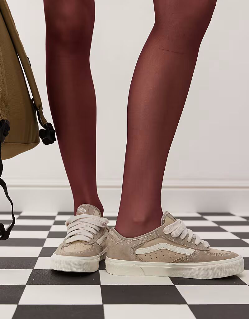 Замшевые кеды Vans Rowley Classic в двухцветном бежевом цвете — фото 3