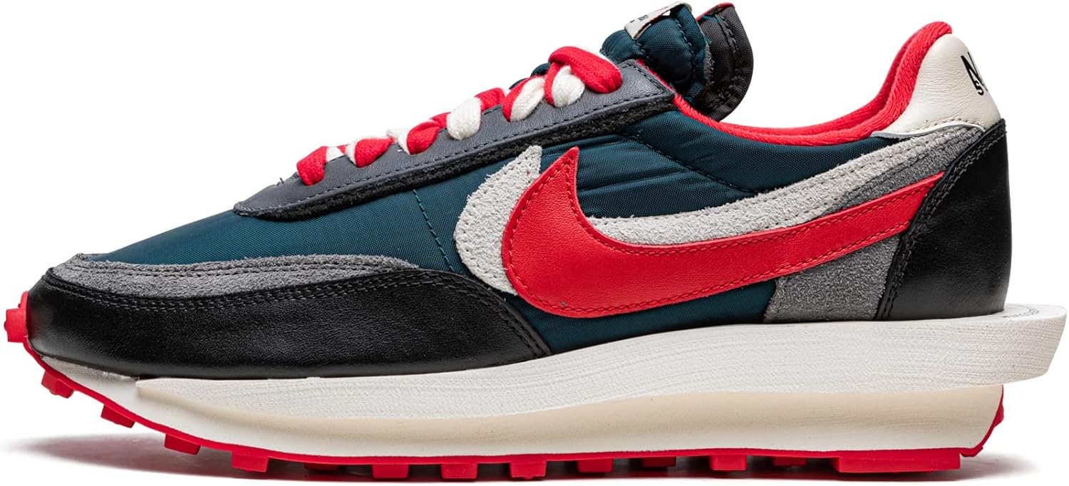 

Мужские кроссовки Nike, красный