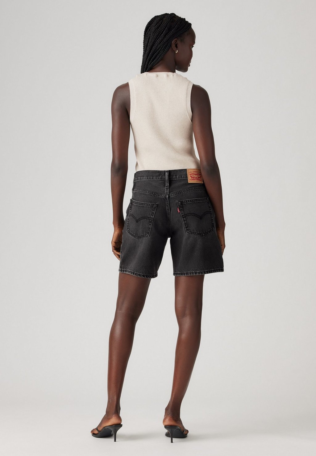 Джинсовые шорты 94 BAGGY SHORT Levi's, цвет Wandering Spirit Clean — фото 3
