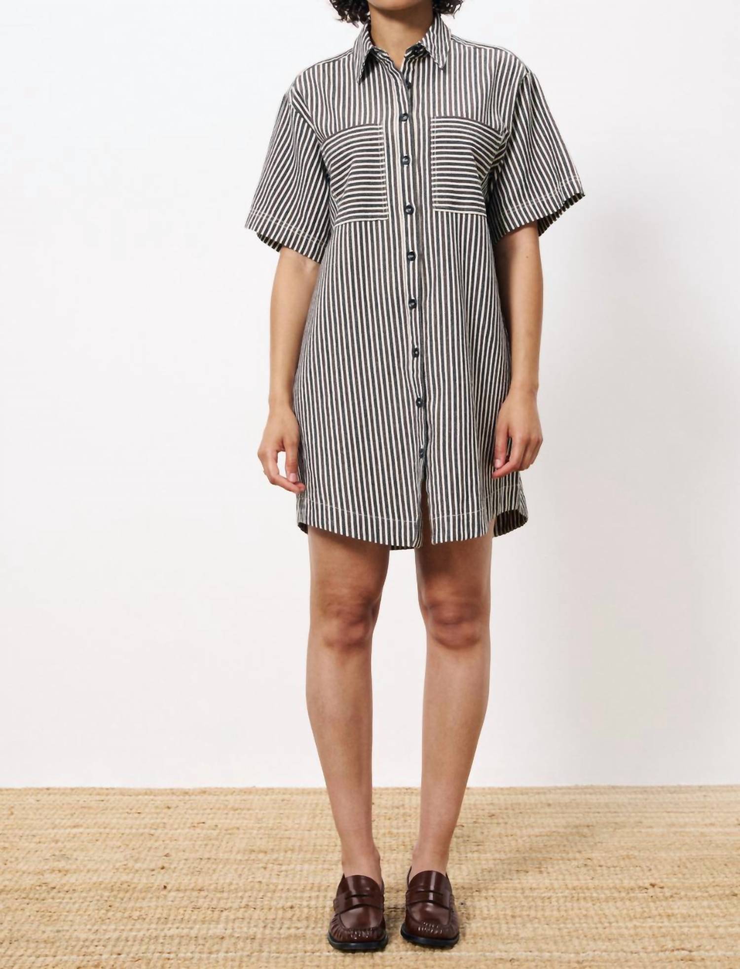 

Мини-платье Dalva Chocolate в черном цвете FRNCH