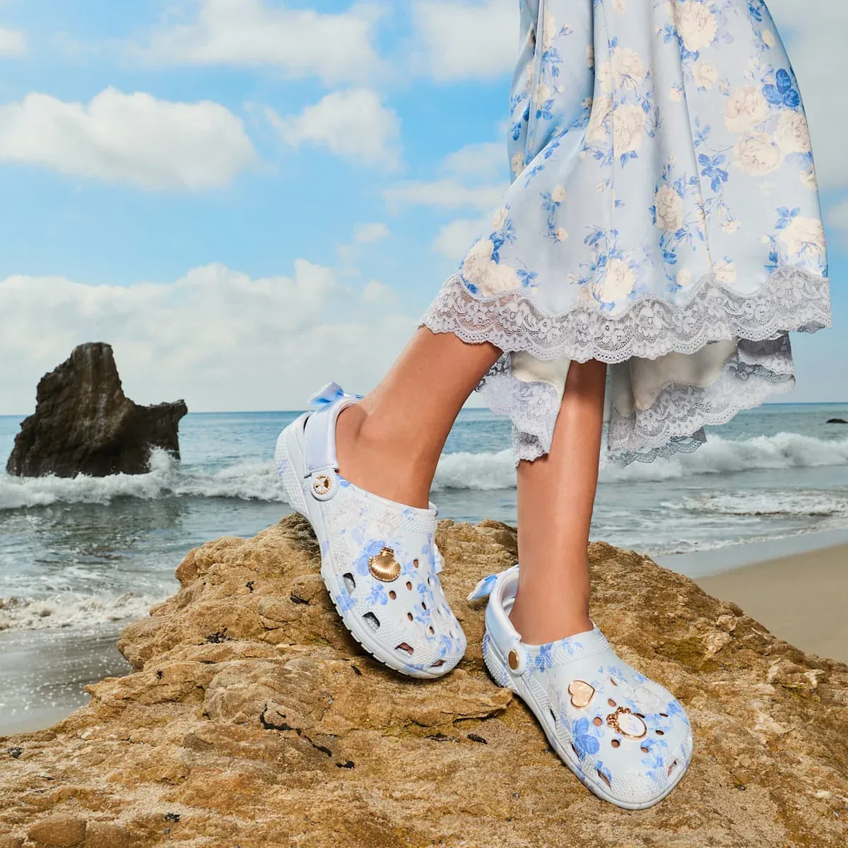 Crocs Классические синие сабо LoveShackFancy — фото 2