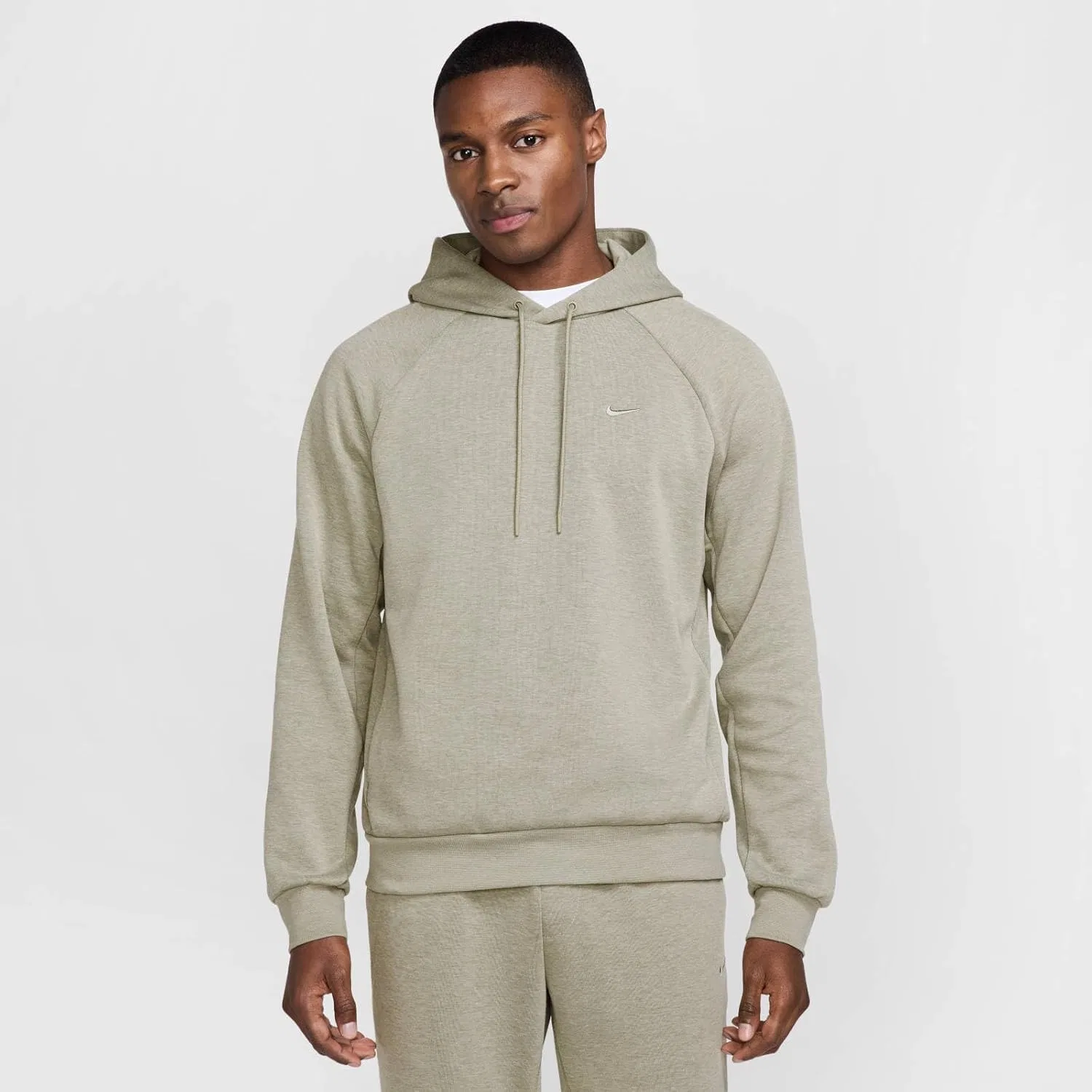 Мужская универсальная толстовка Nike Primary Dri-FIT UV Pullover — фото 4