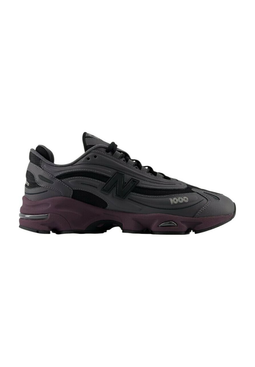 

Низкие кеды New Balance, цвет Morado