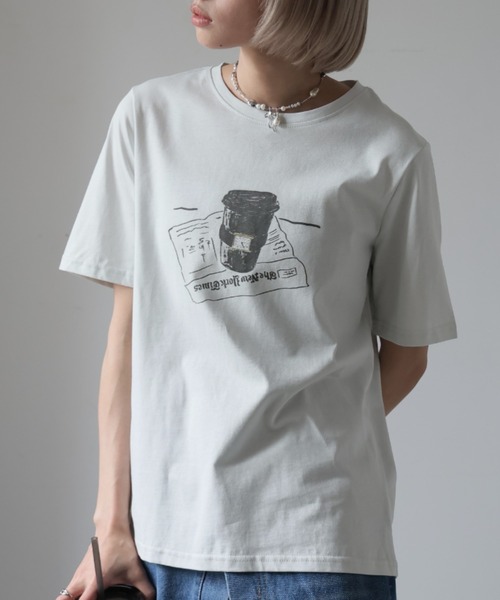 

Футболка с принтом Girly Doll, светло-серая