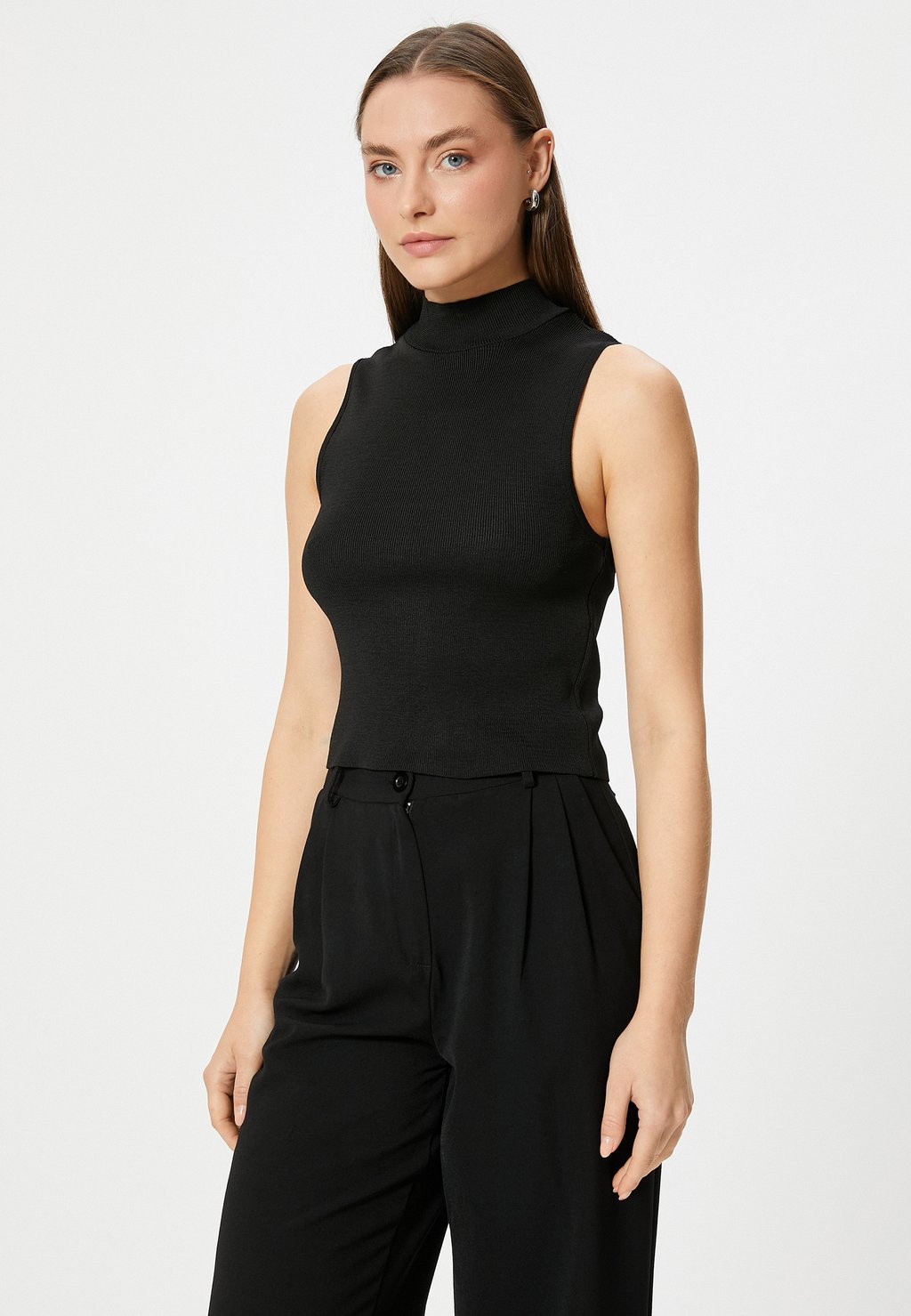 

Топ SLEEVELESS Koton, черный