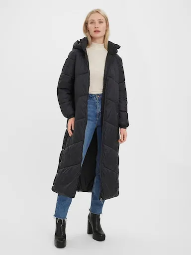 

Стеганое пальто Vero Moda "VMUPPSALA LONG COAT NOOS", черный