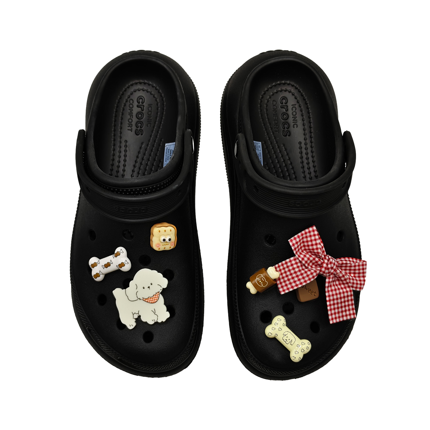 Crocs Кроссовки Crush Clog с принтом мультяшного щенка женские черные, цвет Black — фото 4