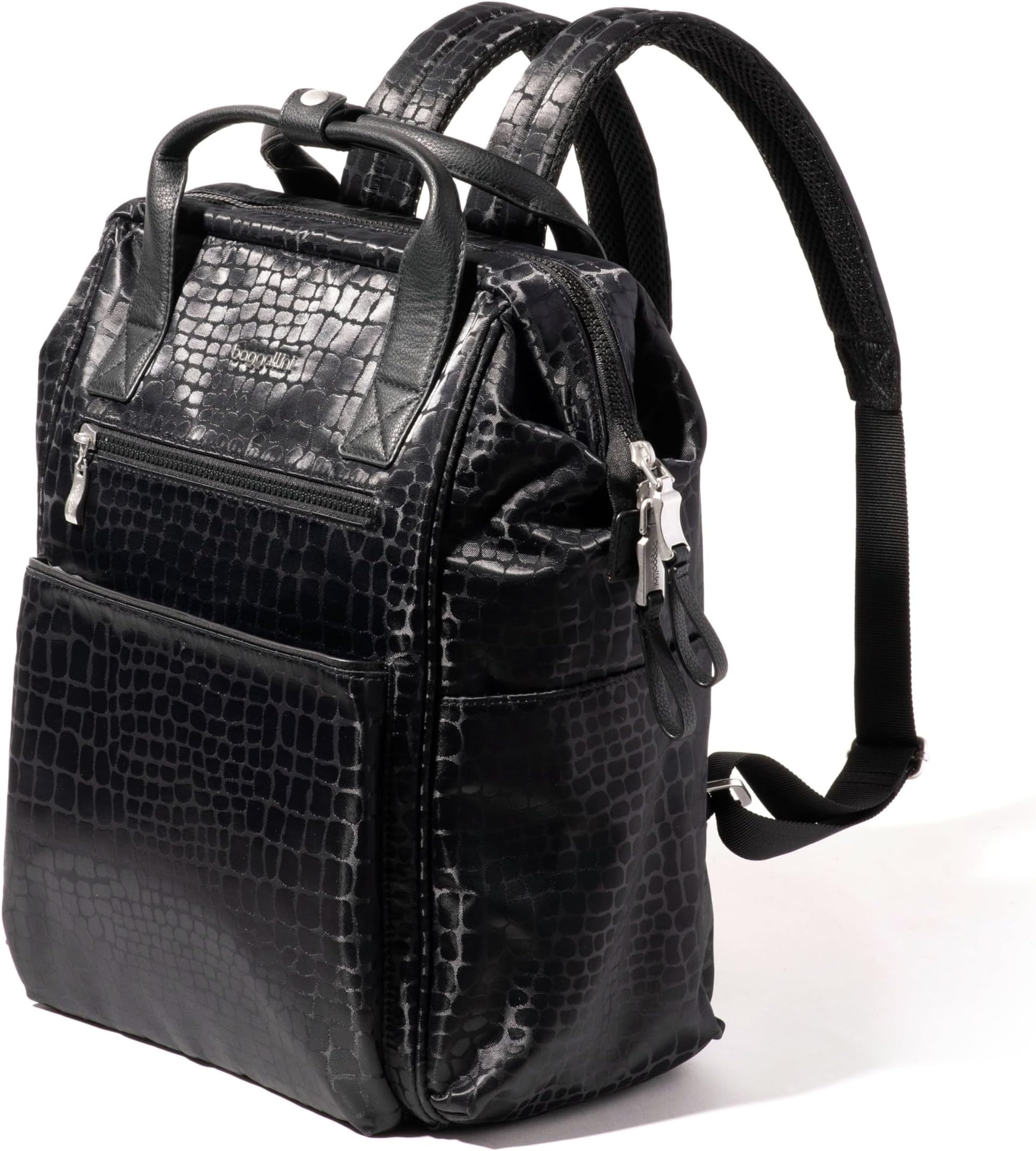 

Рюкзак Soho Backpack Baggallini, цвет Black Croc Jacquard