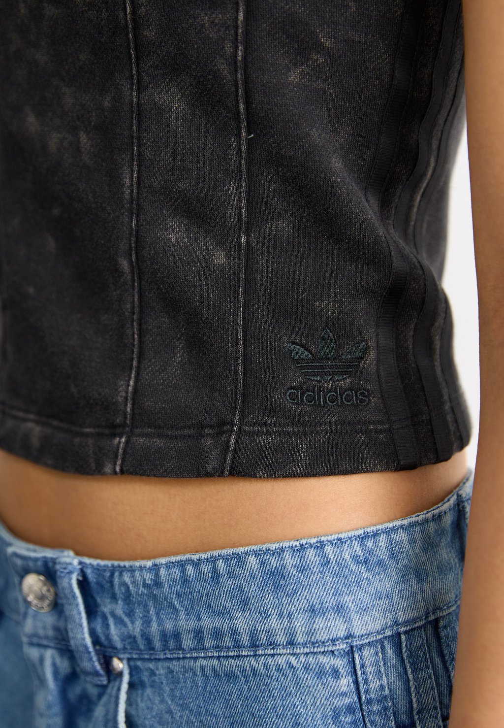 

Топ CORSET adidas Originals, черный