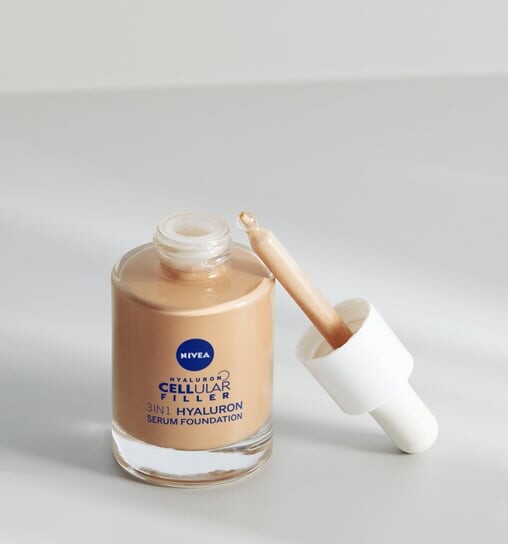 Сыворотка-основа 3 в 1, темный цвет, 30 мл Nivea Hyaluron Cellular Filler — фото 2