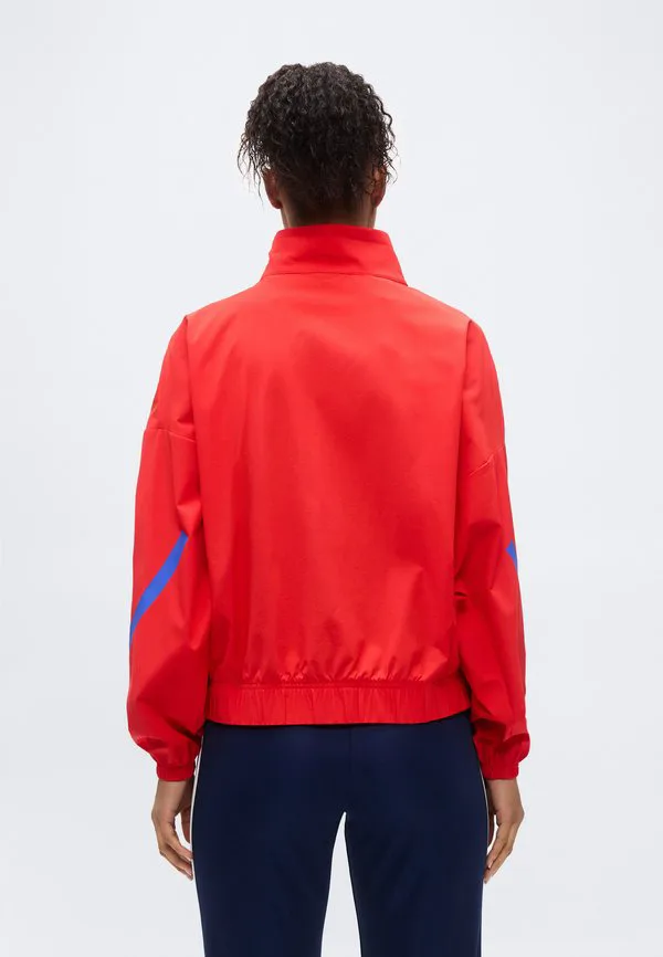 Куртка с гимном фк бавария зне, клубная одежда Adidas Performance, Red — фото 3