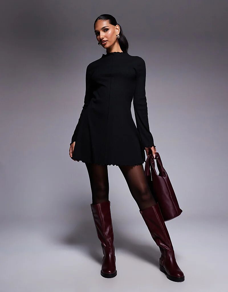 

Мини-платье ASOS DESIGN с длинными рукавами и салатовым подолом, черное