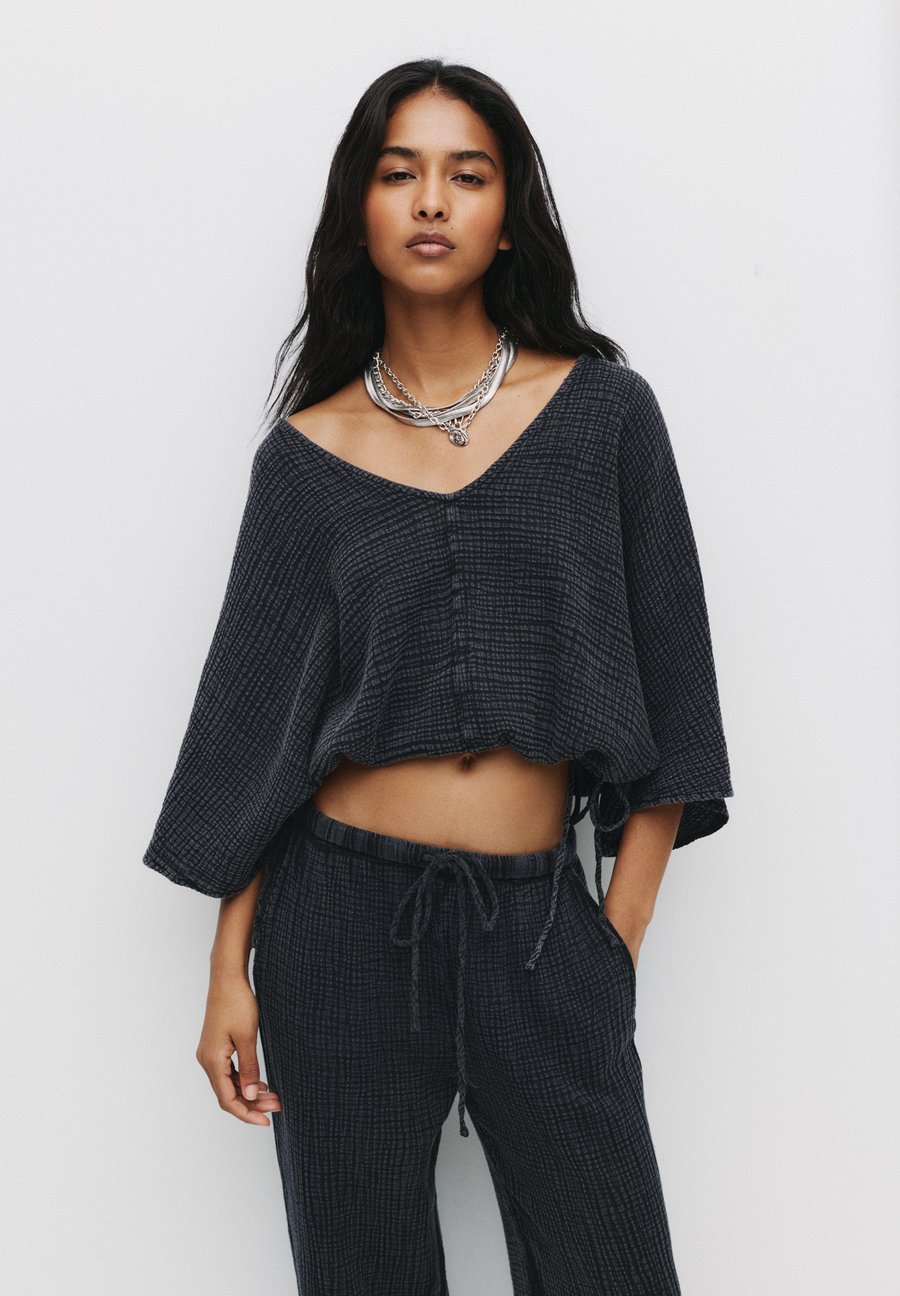 

Блуза PULL&BEAR ADJUSTABLE, Grey