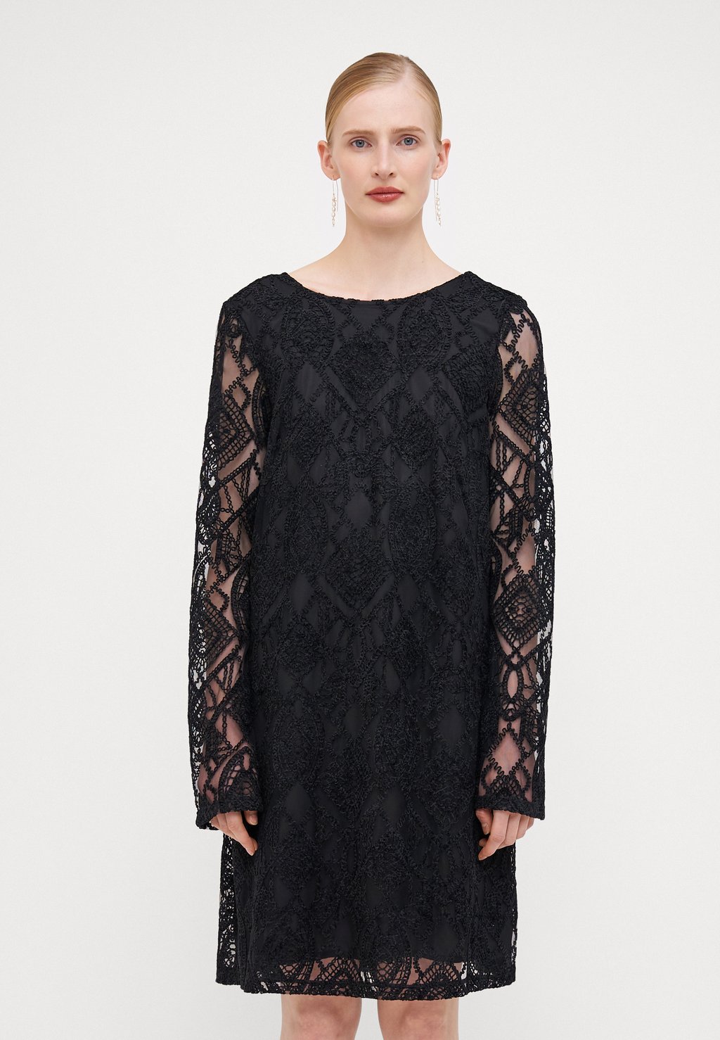 

Коктейльное платье / Вечернее платье YASFIA DRESS YAS Tall, черный