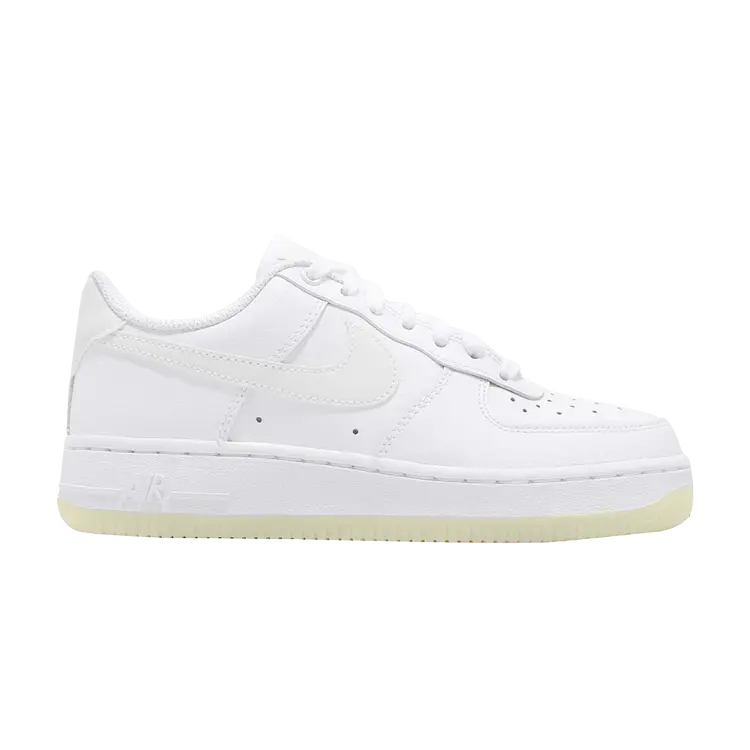 Кроссовки Nike Wmns Air Force 1 '07 Essential 'Triple White', белый
