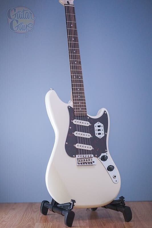 

Электрогитара Squier Paranormal Cyclone Pearl White DEMO