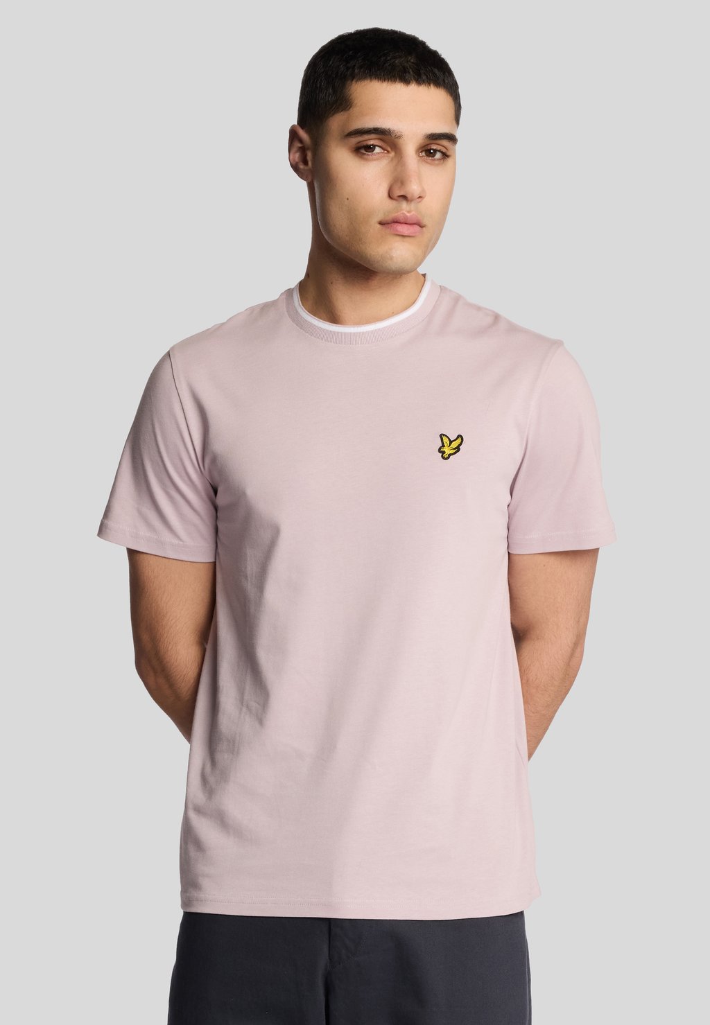 

Базовая футболка TIPPED Lyle & Scott, фиолетовый