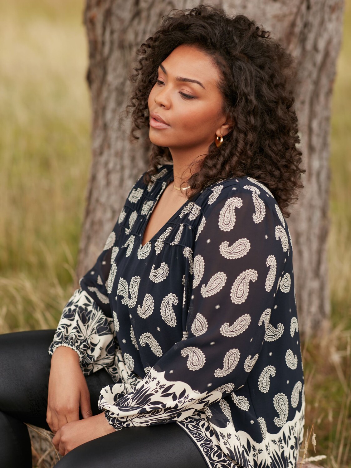 

Монохромная блузка с узором пейсли Live Unlimited Curve, черный