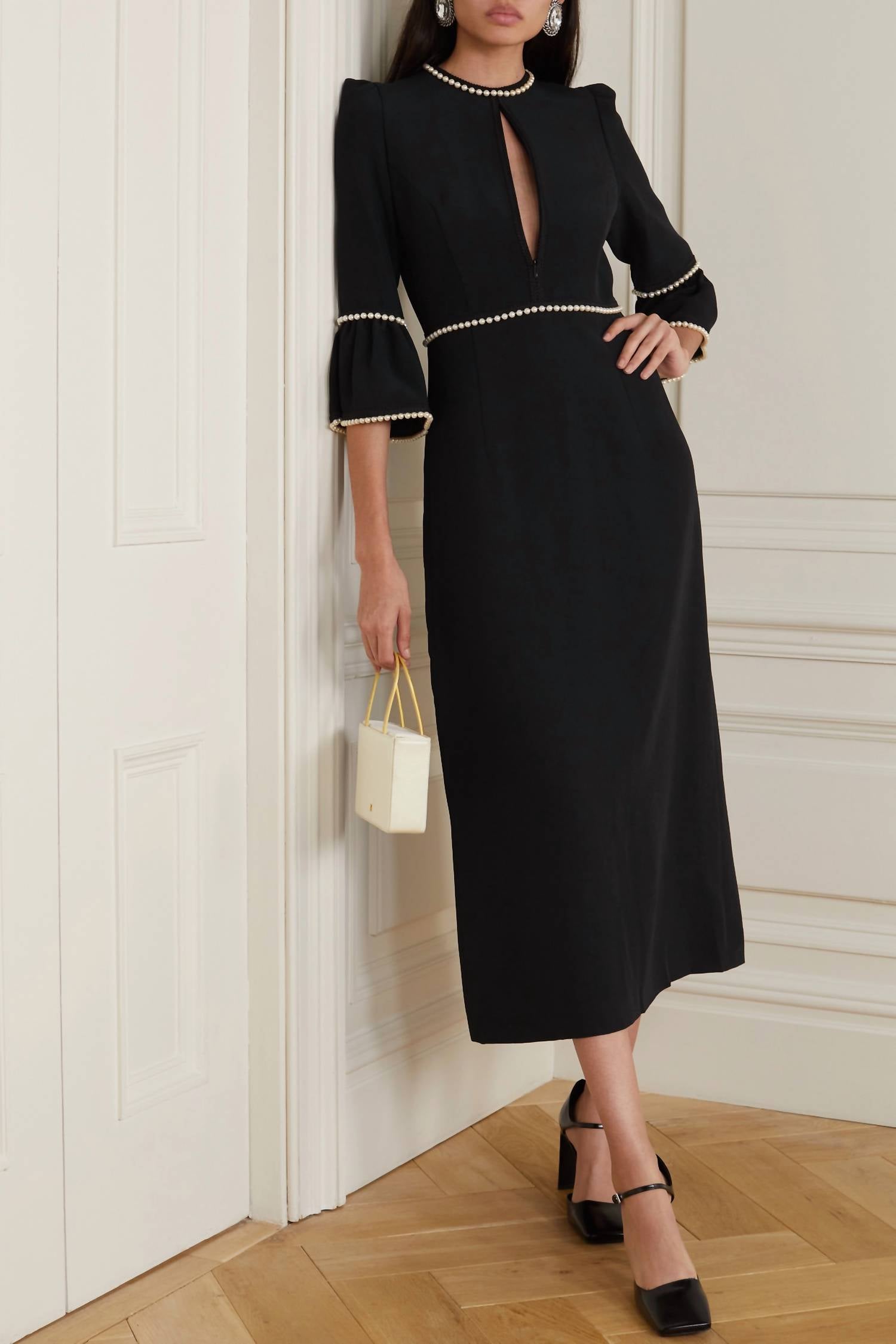 

Платье миди из крепа с искусственным жемчугом, черное Andrew Gn, черный