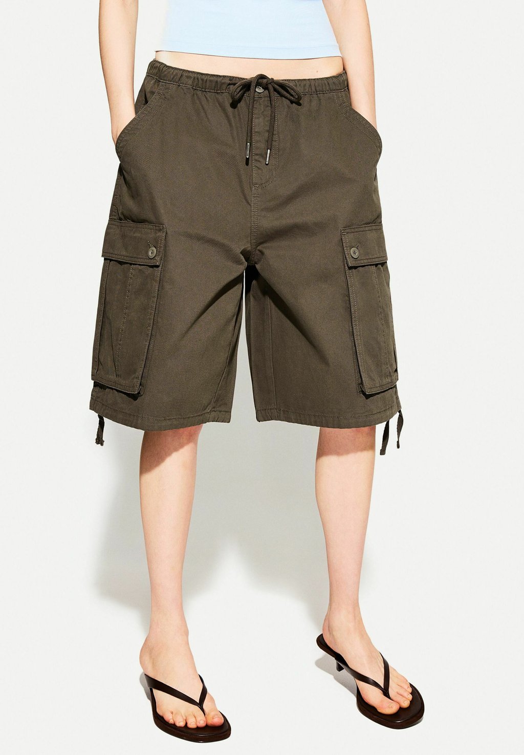

Шорты BERMUDA Bershka, мультиколор