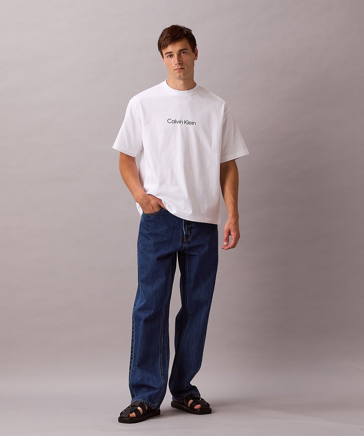 Футболка Calvin Klein Standard Relaxed Crew Neck Calvin Klein 40HM228, Brilliant_White — фото 3