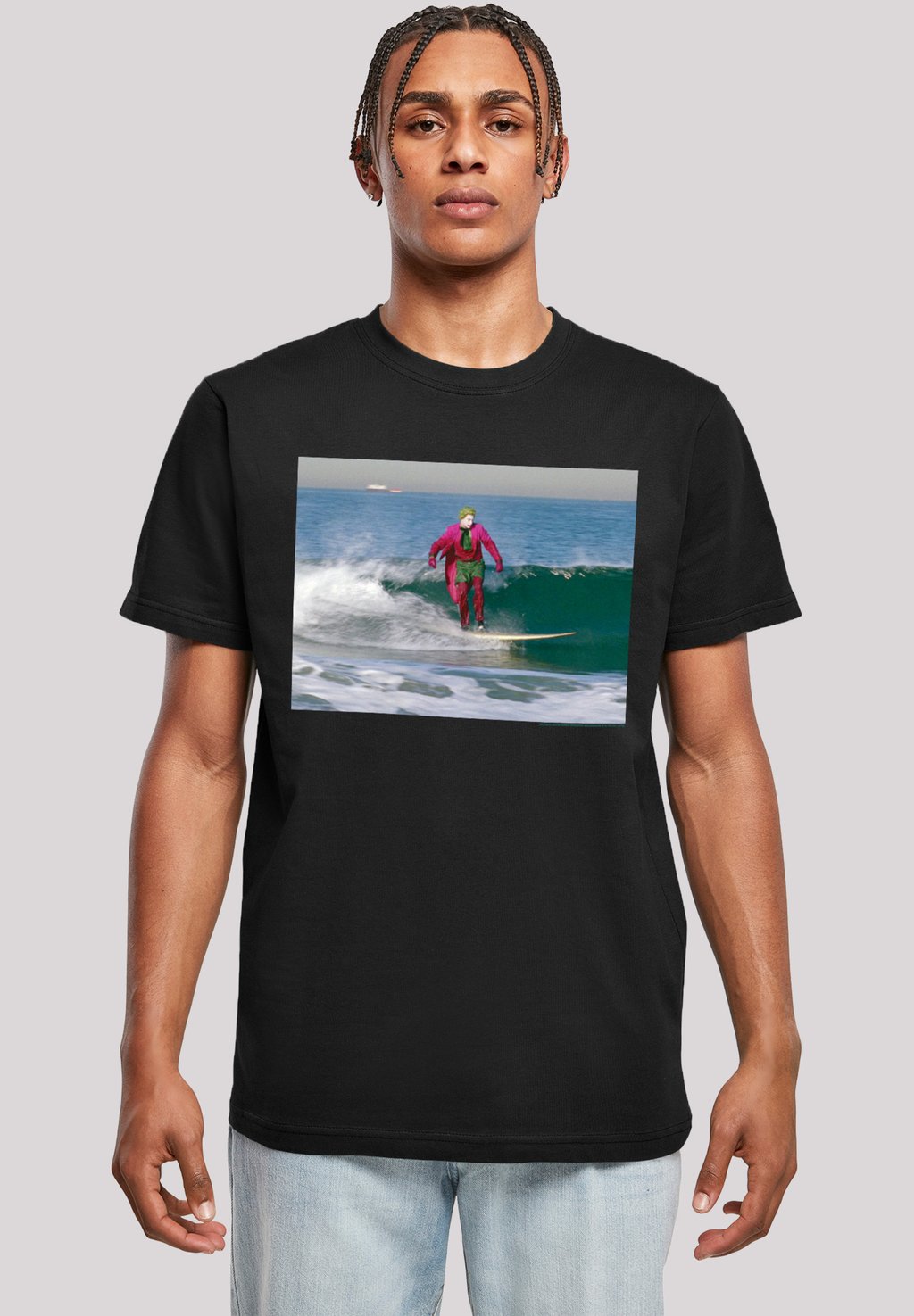 

Футболка с принтом BATMAN TV SERIE JOKER SURFING F4NT4STIC, черный