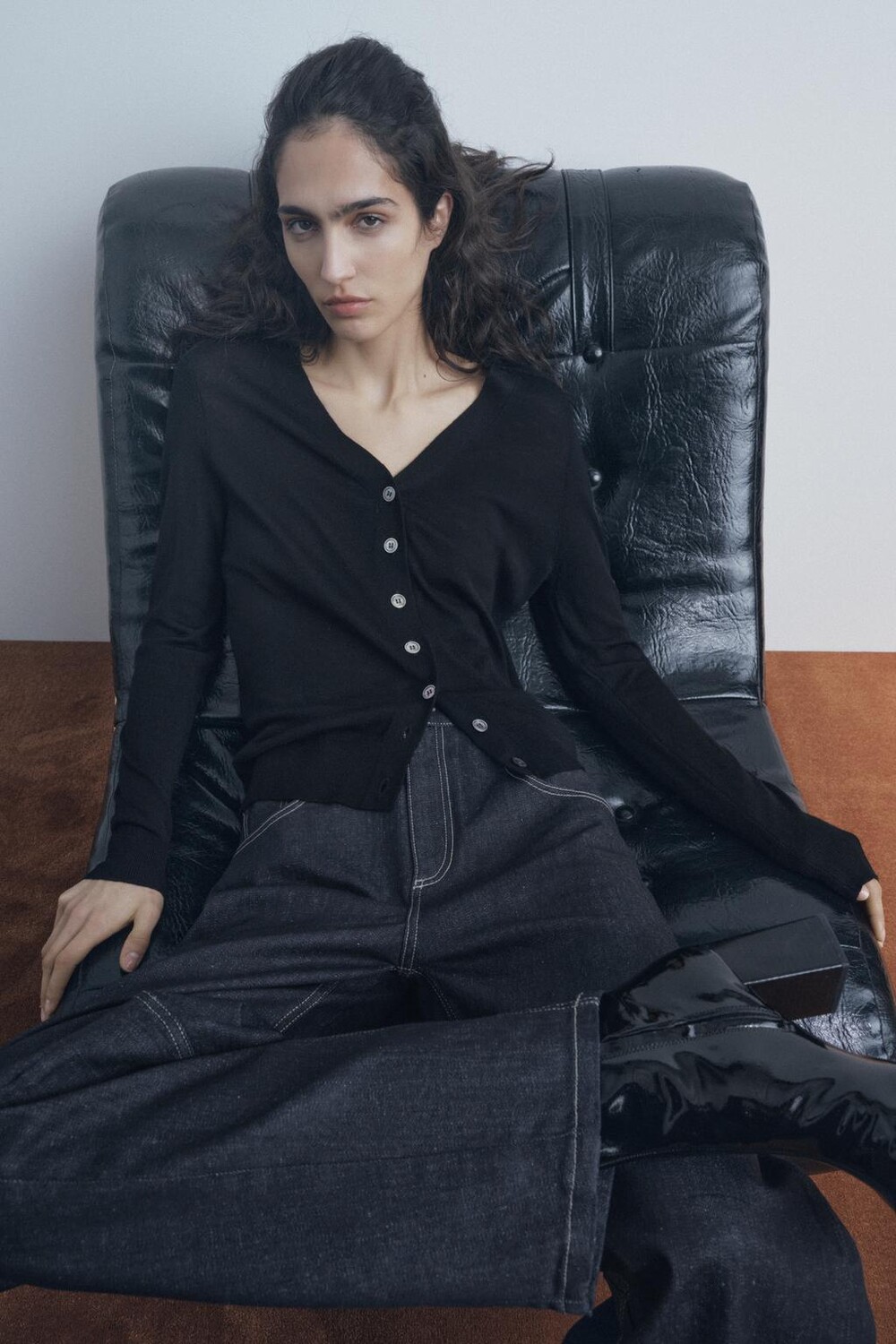 

Базовый кардиган из 100% шерсти ZARA, черный