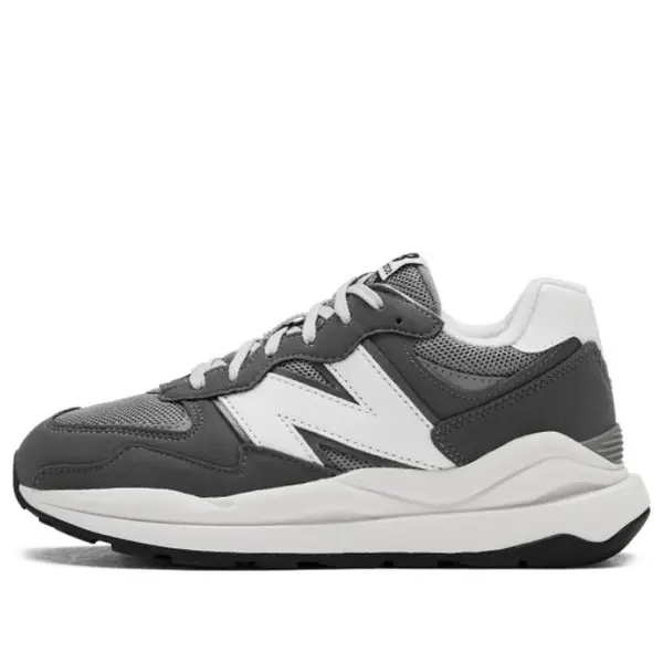 

Кроссовки 57 40 New Balance, серый