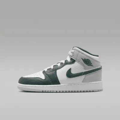 

Кроссовки Jordan Air 1 Mid SE, цвет White/Sail/Neutral Grey/Oxidized Green