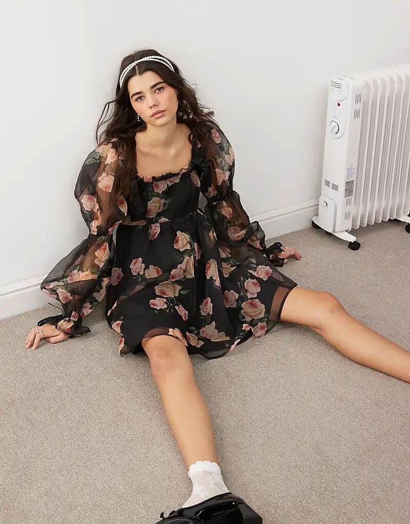 

Мини-платье с бантом и принтом роз Miss Selfridge