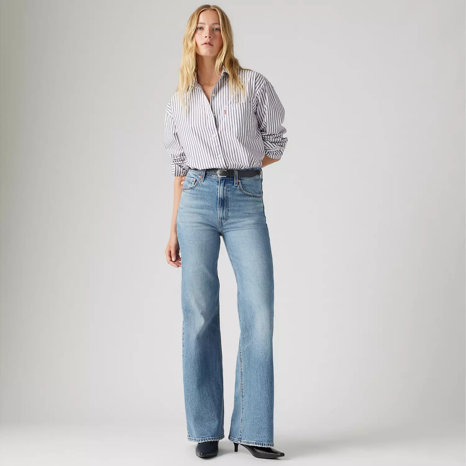 

Женские джинсы Ribcage Bell Levi's, цвет Maximum Story - Medium Wash