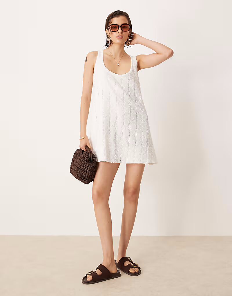 

ASOS DESIGN крючком платье-трапеция мини-платье свободного кроя белого цвета