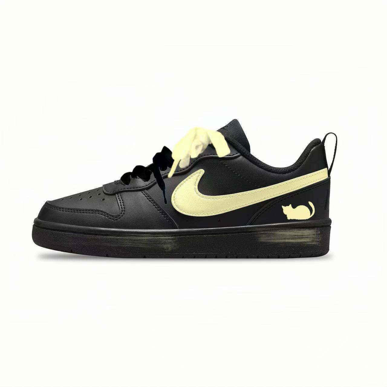 

Nike Court Borough Naughty Yeah нескользящие низкие детские скейтбординг кроссовки Black/Beige Yellow для подростков