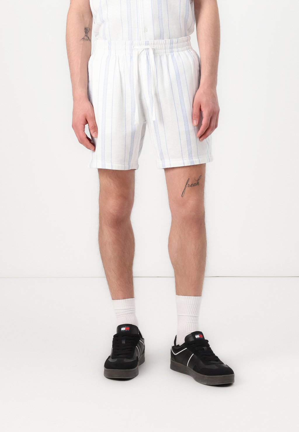 

Шорты TEXTURED BEACH Tommy Jeans, белый