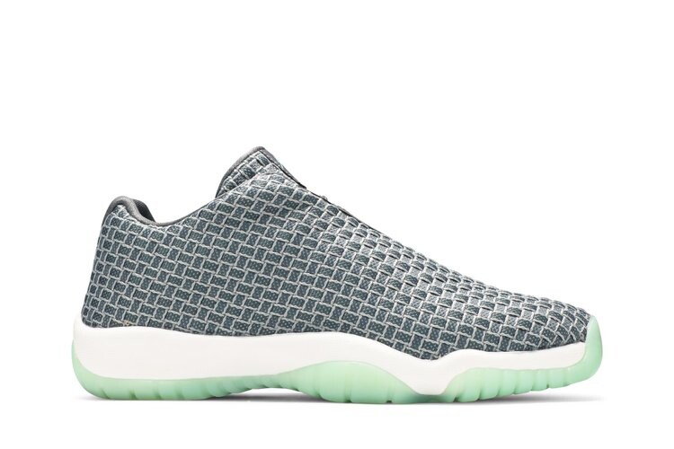 

Кроссовки Air Jordan Future Low GS 'Wolf Grey', серый