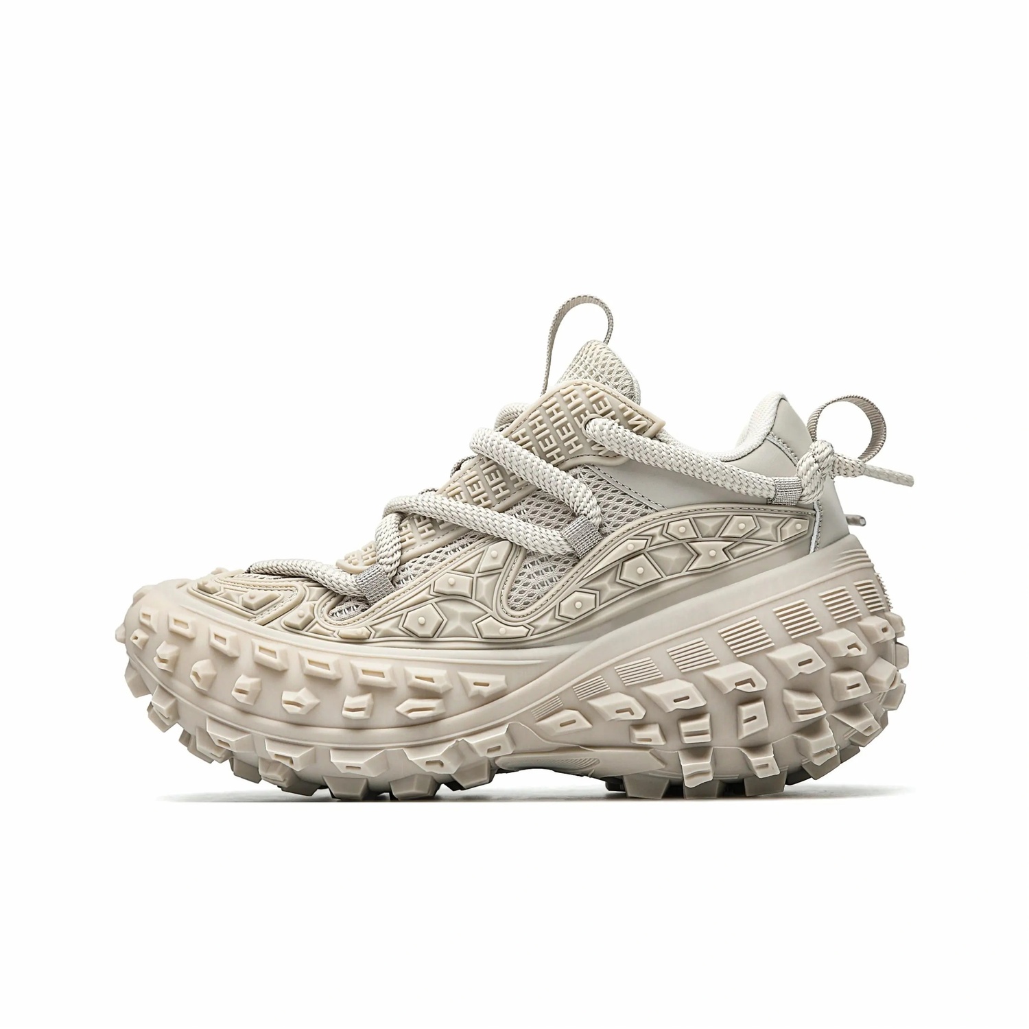 

BLVCK PARIS Темная ночь серия массивные кроссовки унисекс низкие черно-бежевые бежевые, цвет Beige