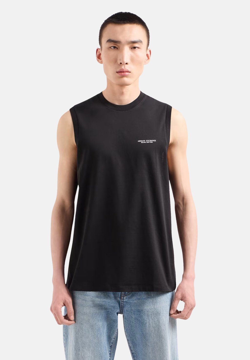 

Нижняя футболка ÄRMELLOSES Armani Exchange, черный