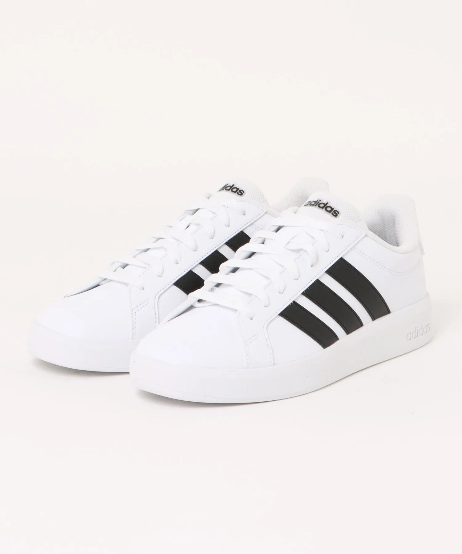 Мужские кроссовки из синтетической кожи Grand Court Base 3.0 adidas бело-черные